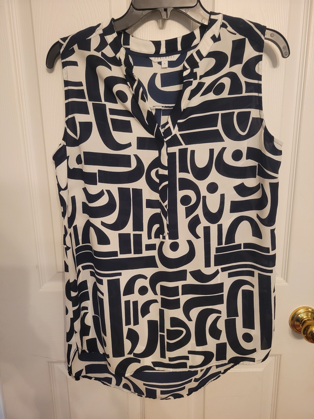 Foxcroft Black & White Abstract Print Sleeveless Blouse